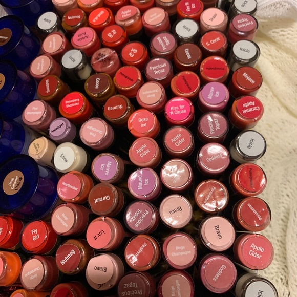 Selling Inventory! LipSense Long Lasting Liquid - Picture 8 of 8